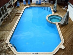 Hồ bơi ngoài trời 