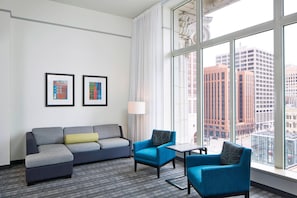 50-inch Smart TV with cable channels - Residence Inn Milwaukee Downtown by Marriott (Milwaukee)