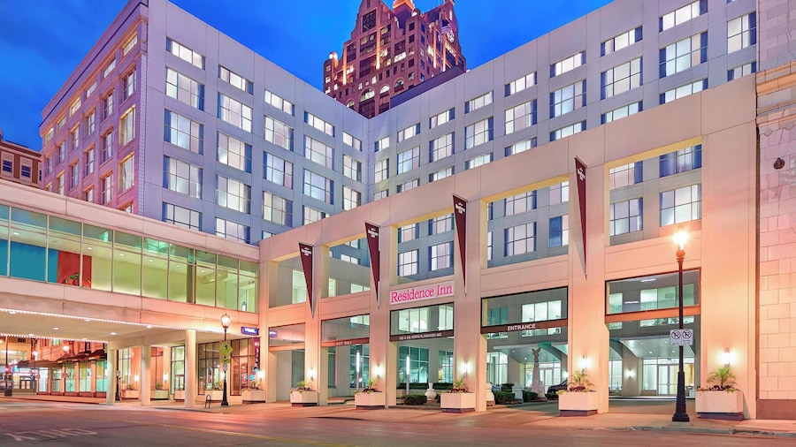 Residence Inn Milwaukee Downtown by Marriott
