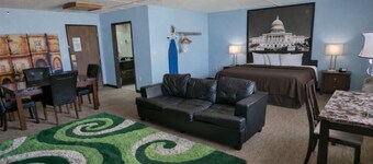 Woodland Inn and Suites Extended Stay