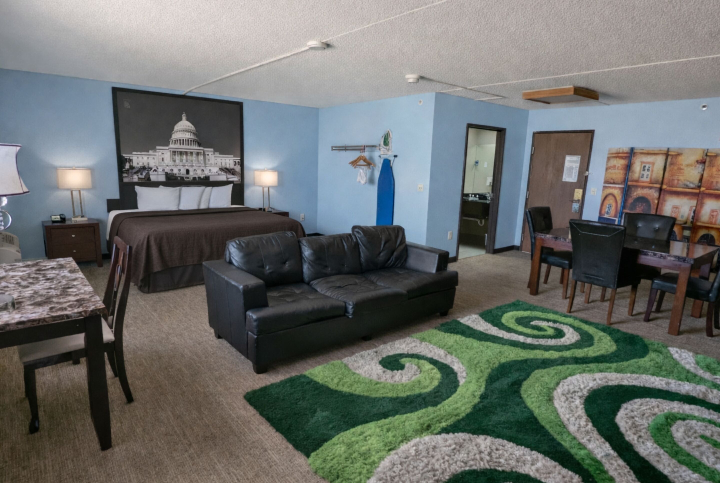 Luxury 1 King Suite with Sofa Non Smoking | Værelsesfacilitet