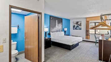 Room, 1 King Bed, Non Smoking | Room amenity