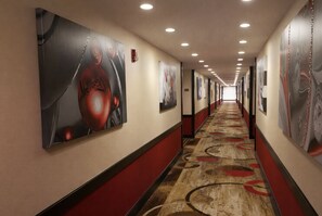 Hallway - Woodland Inn and Suites Extended Stay (Wichita)