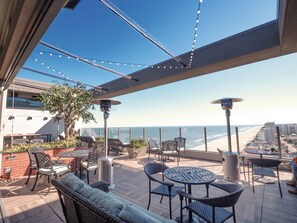 3 restaurants, breakfast, lunch, dinner served; Fusion cuisine - Marriott Virginia Beach Oceanfront Resort (Virginia Beach)