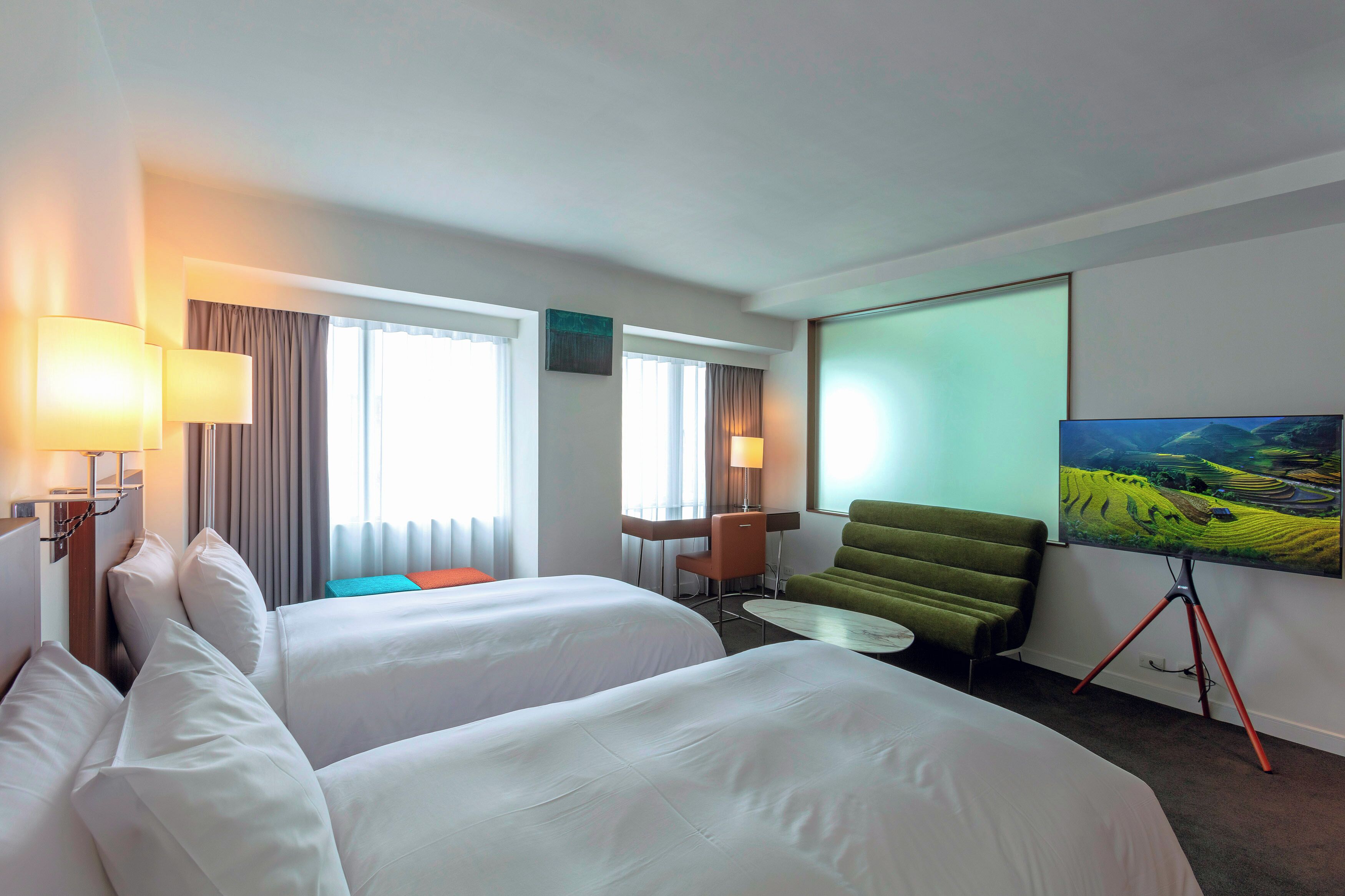 deluxe twin room, 2 single beds | 1 bedroom, in-room safe, desk, blackout curtains