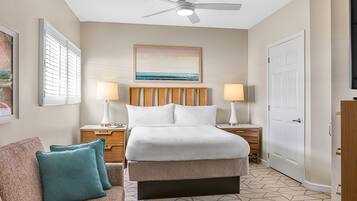 2 bedrooms, in-room safe, desk, blackout curtains