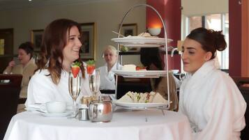 Breakfast, lunch, dinner served; garden views