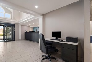 Business center - Quality Inn Goldsboro (Goldsboro)