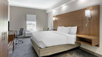 Standardzimmer, 1 King-Bett, Nichtraucher | Individuell dekoriert, individuell eingerichtet, Schreibtisch