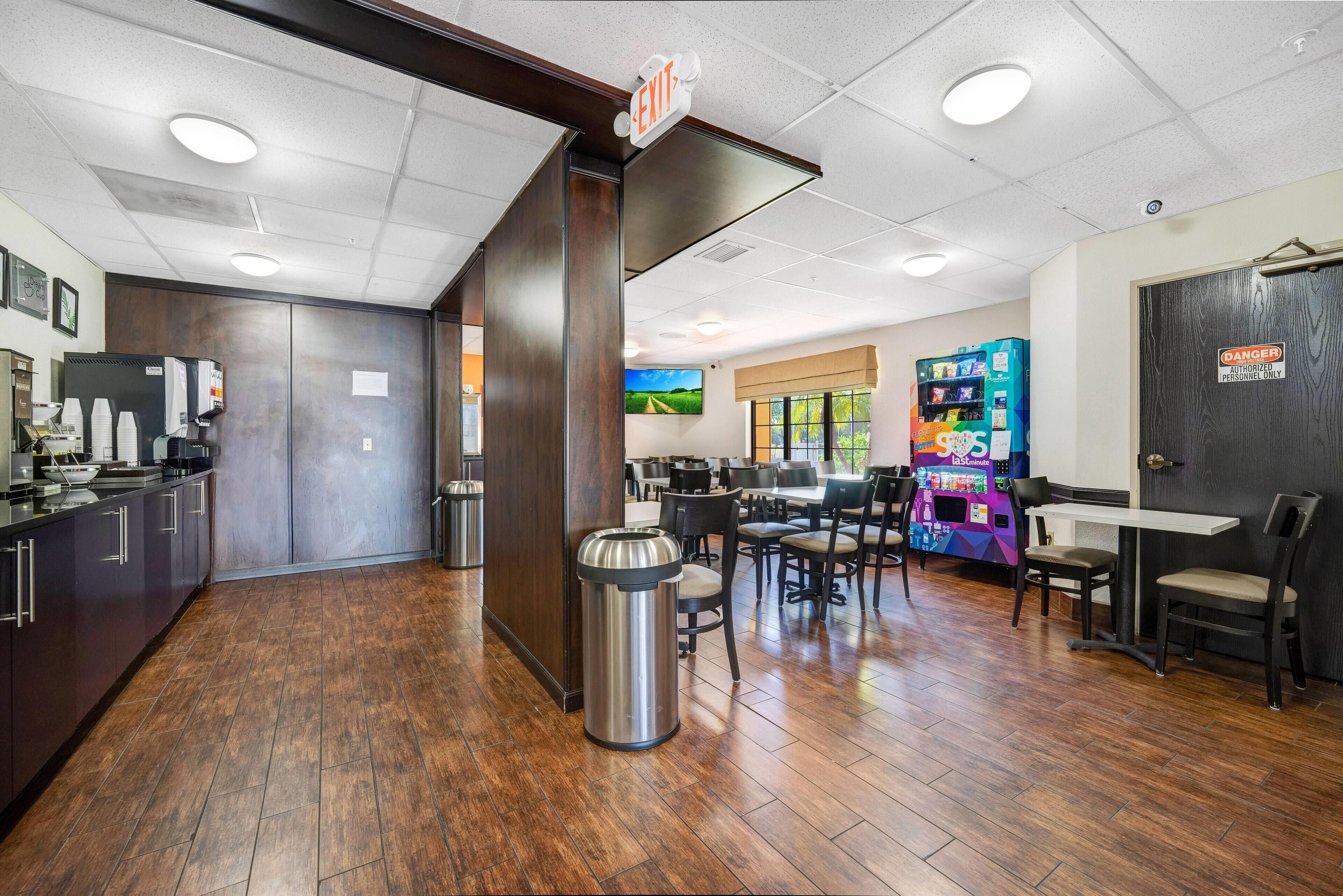 Free daily buffet breakfast