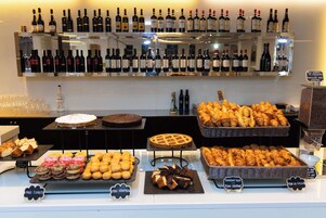 Daily buffet breakfast (EUR 6 per person)