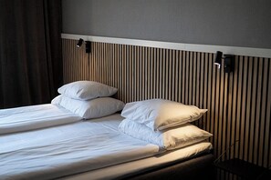 Pillowtop-Betten, Zimmersafe, individuell dekoriert