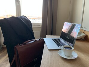 In-room safe, desk, iron/ironing board, free WiFi - Fagersta Stadshotell AB (Fagersta)