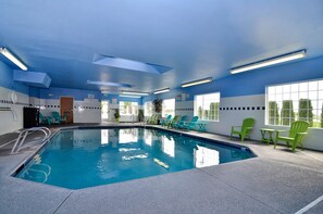 Indoor pool, pool loungers