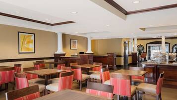 Desayuno para llevar incluido los días de semana