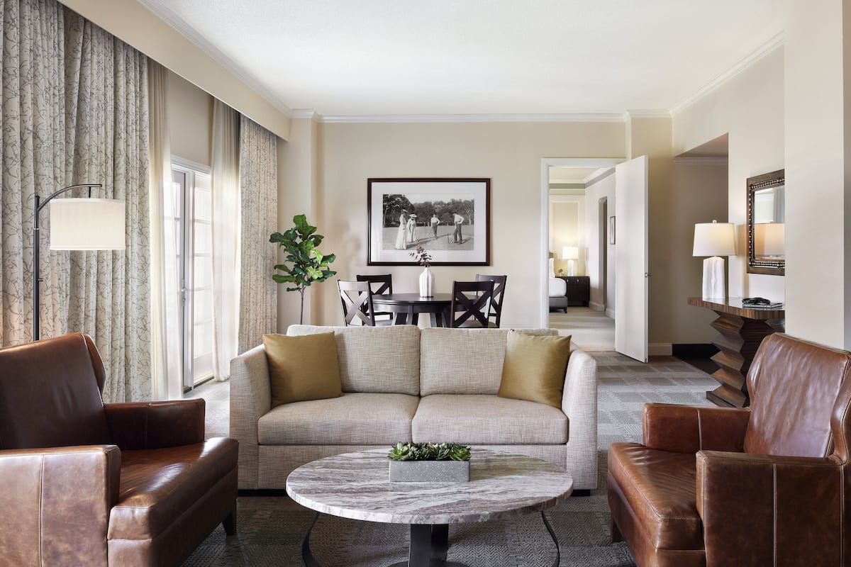 Suite (Fazio) | Premium bedding, in-room safe, desk, laptop workspace