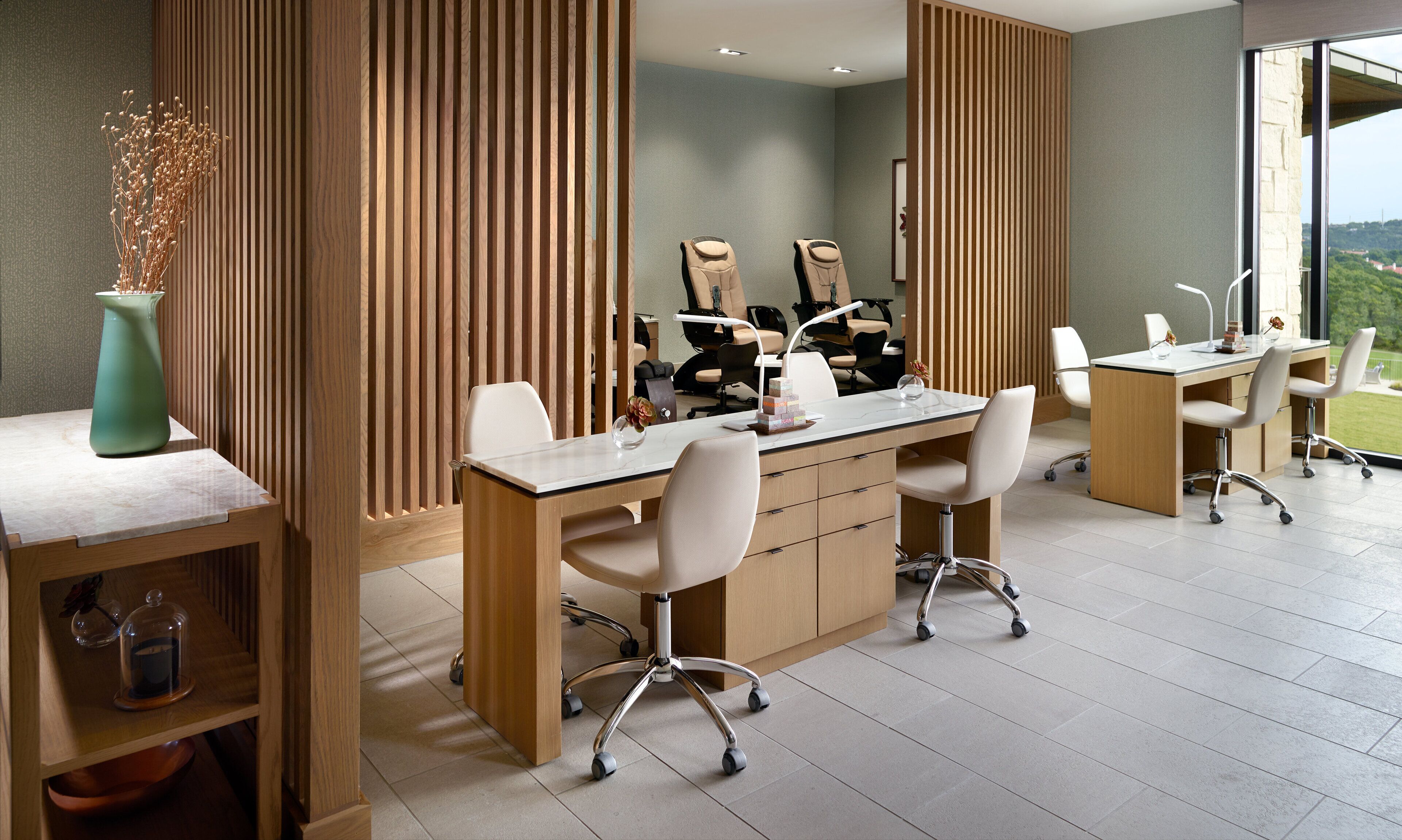 couples treatment room(s), sauna, hot tub, steam room, body treatments