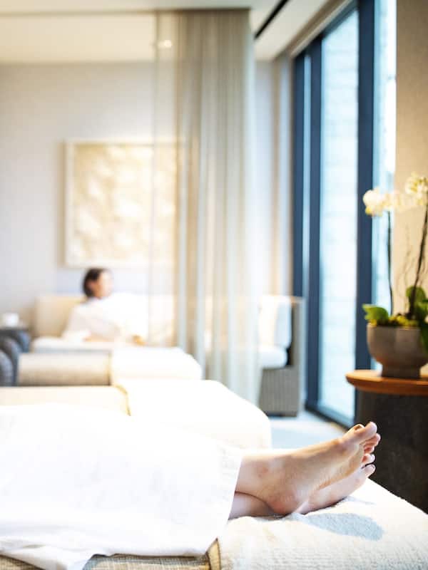 Couples treatment rooms, sauna, hot tub, steam room, body treatments