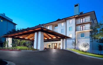Hotel entrance at Omni Barton Creek Resort & Spa Austin