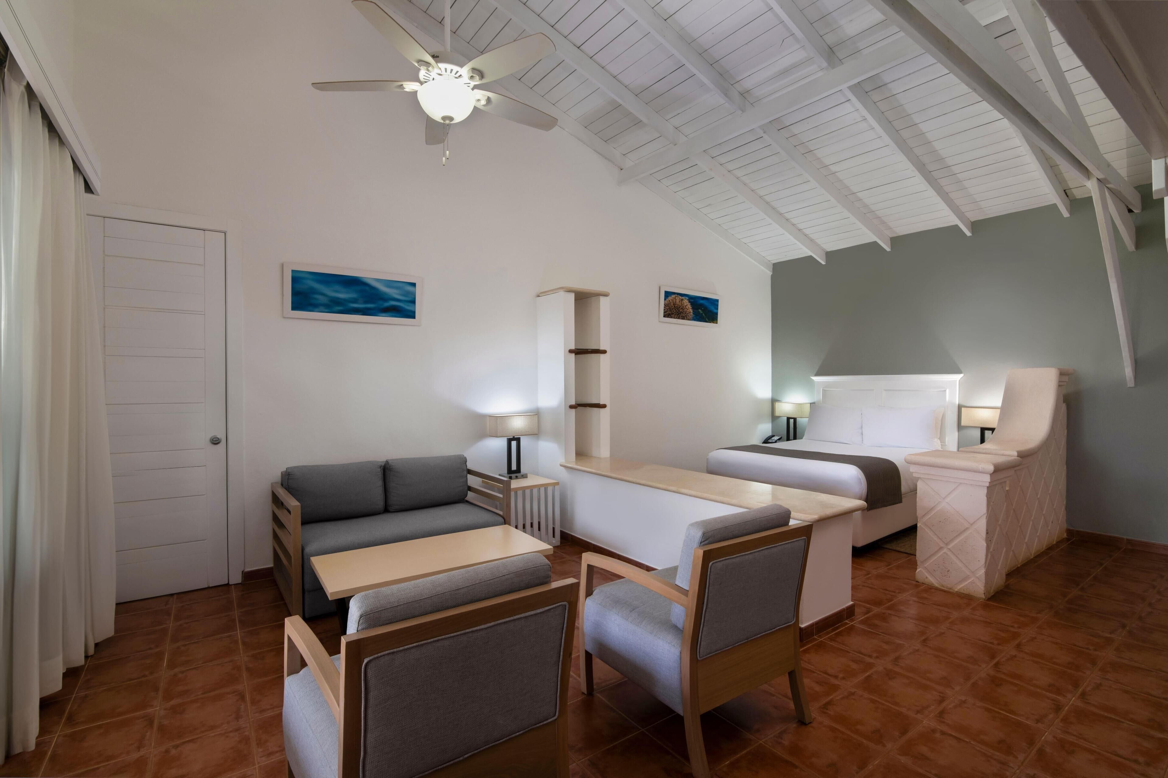 Pillowtop beds, minibar, in-room safe, desk