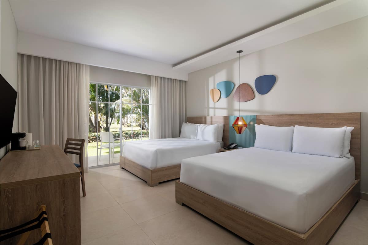 Standard Room, 2 Double Beds, Garden View | 2 bedrooms, pillowtop beds, minibar, in-room safe