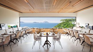 Unclassified image, 3 of 69, button - Janeiro Hotel (Rio de Janeiro)