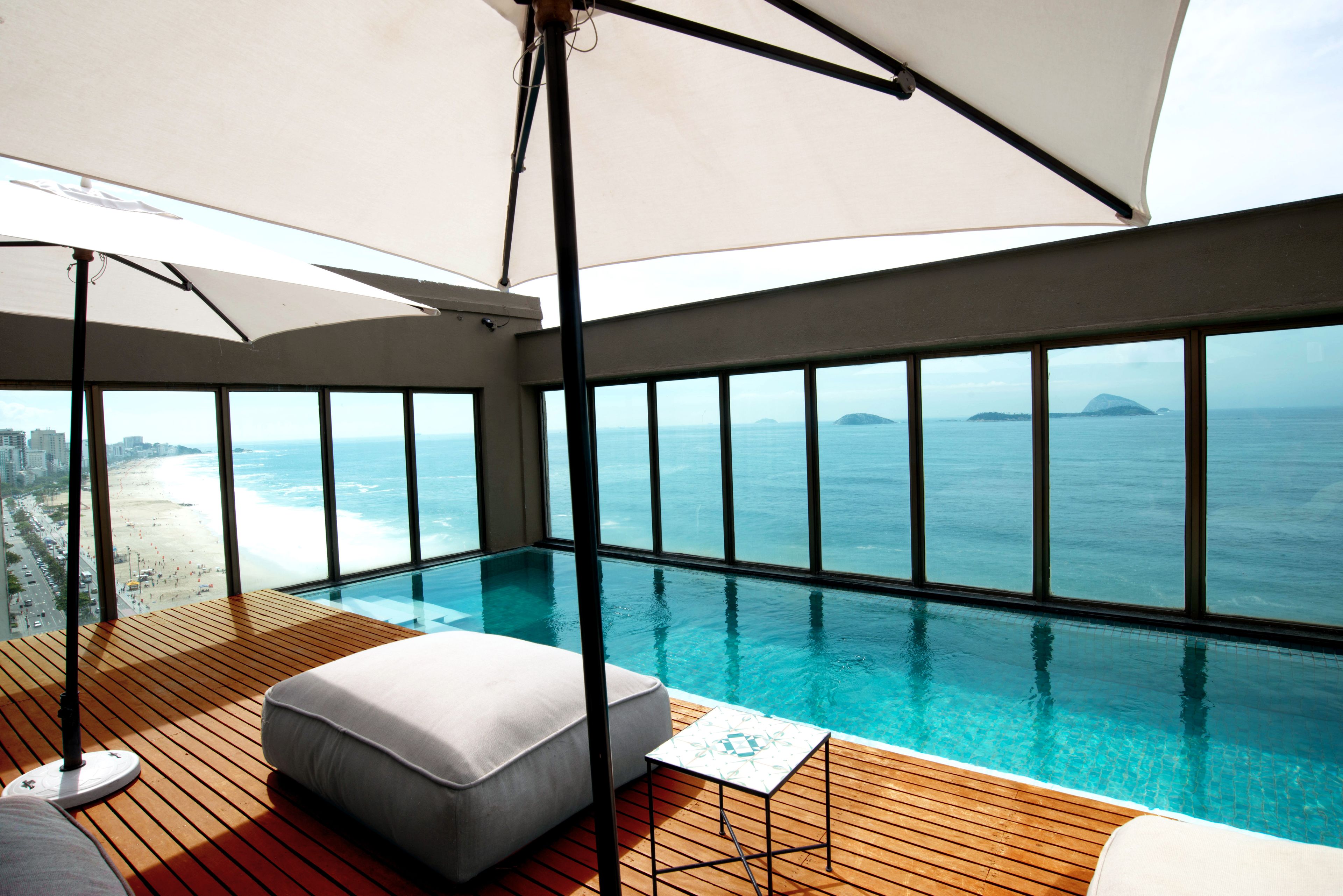 Hồ bơi ngoài trời, lều miễn phí, dù/ô trên bãi biển/hồ bơi 