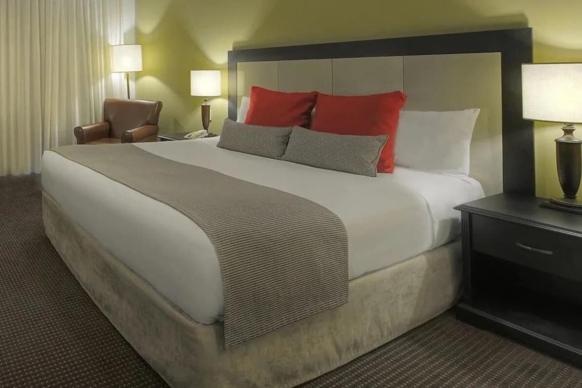 Minibar, in-room safe, desk, blackout curtains