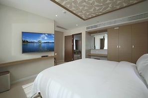 Suite ejecutiva | Ropa de cama de alta calidad, caja fuerte, sistema de insonorización