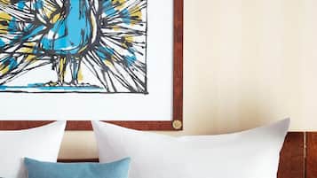 商務雙人房 | 高級寢具、免費迷你吧、客房內保險箱、書桌