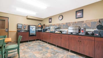 Free daily continental breakfast