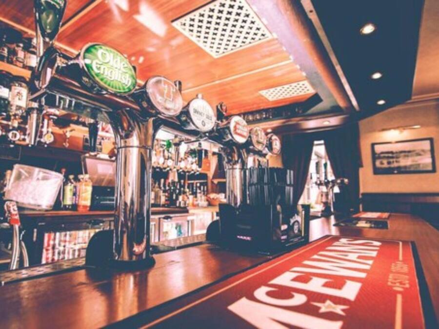 Tilbyder frokost, middag og brunch