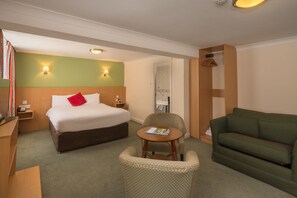 Suite junior, 1 cama de matrimonio grande, no fumadores | Escritorio, cunas (de pago), camas supletorias y wifi gratis