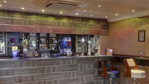 Bar (on property) - Best Western Stafford M6/J14 Tillington Hall Hotel (Stafford)