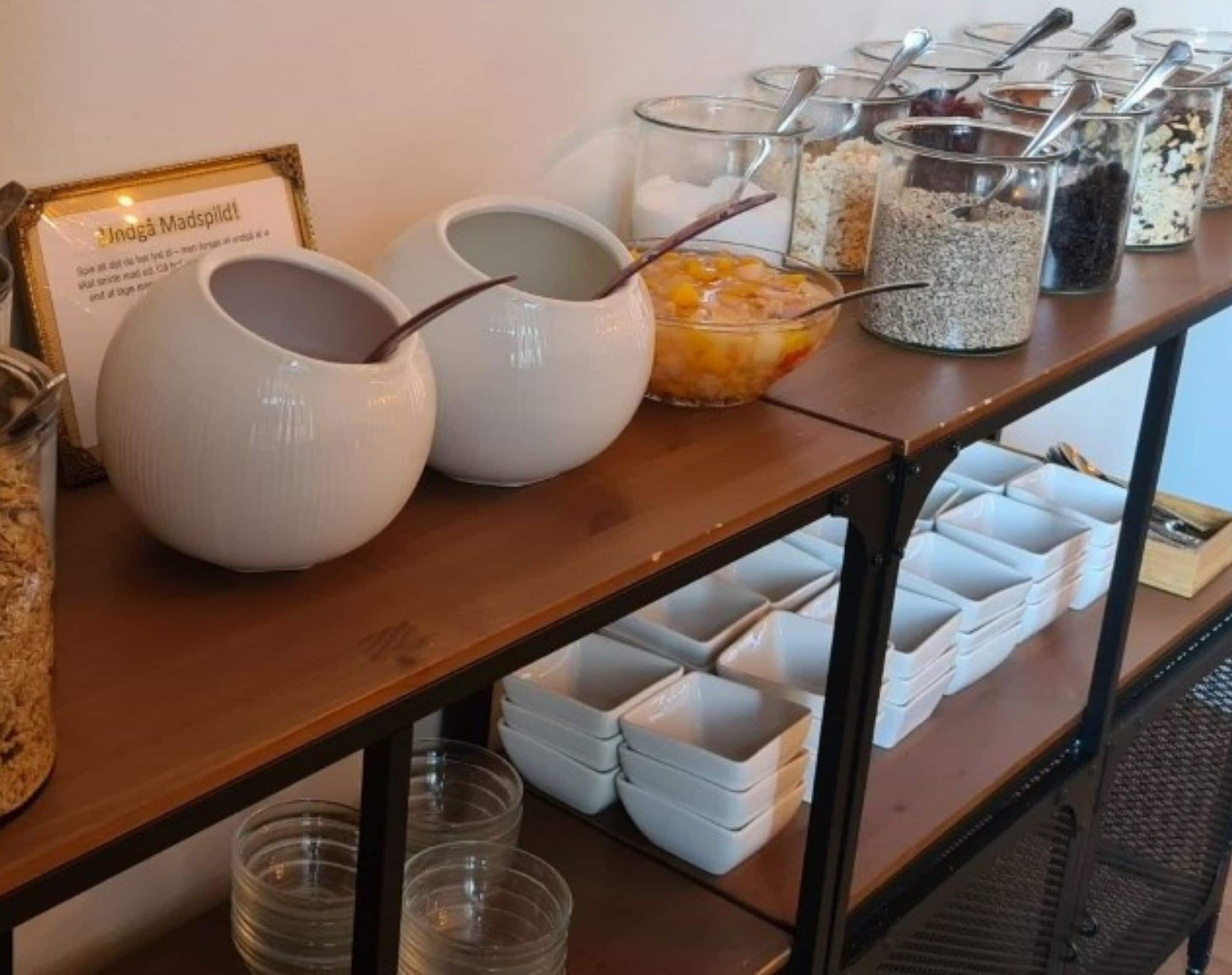 Daily buffet breakfast (DKK 130 per person)