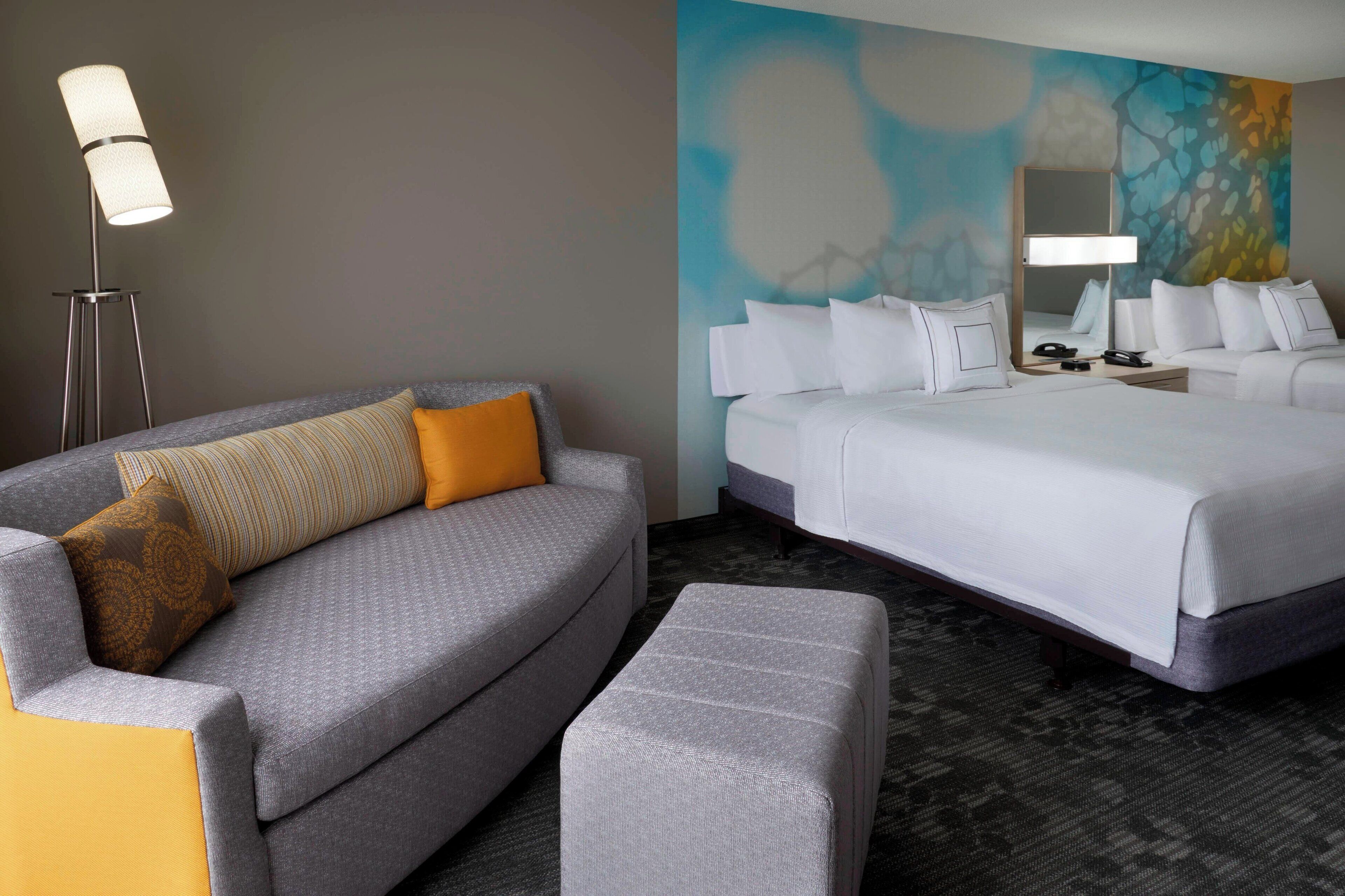 Photo - Courtyard by Marriott Toronto Airport