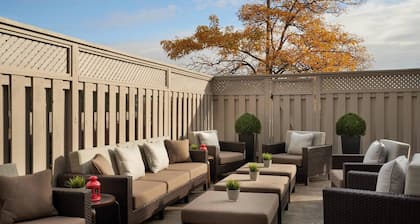 Courtyard by Marriott Toronto Airport