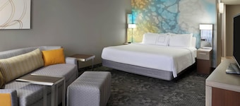 Courtyard by Marriott Toronto Airport