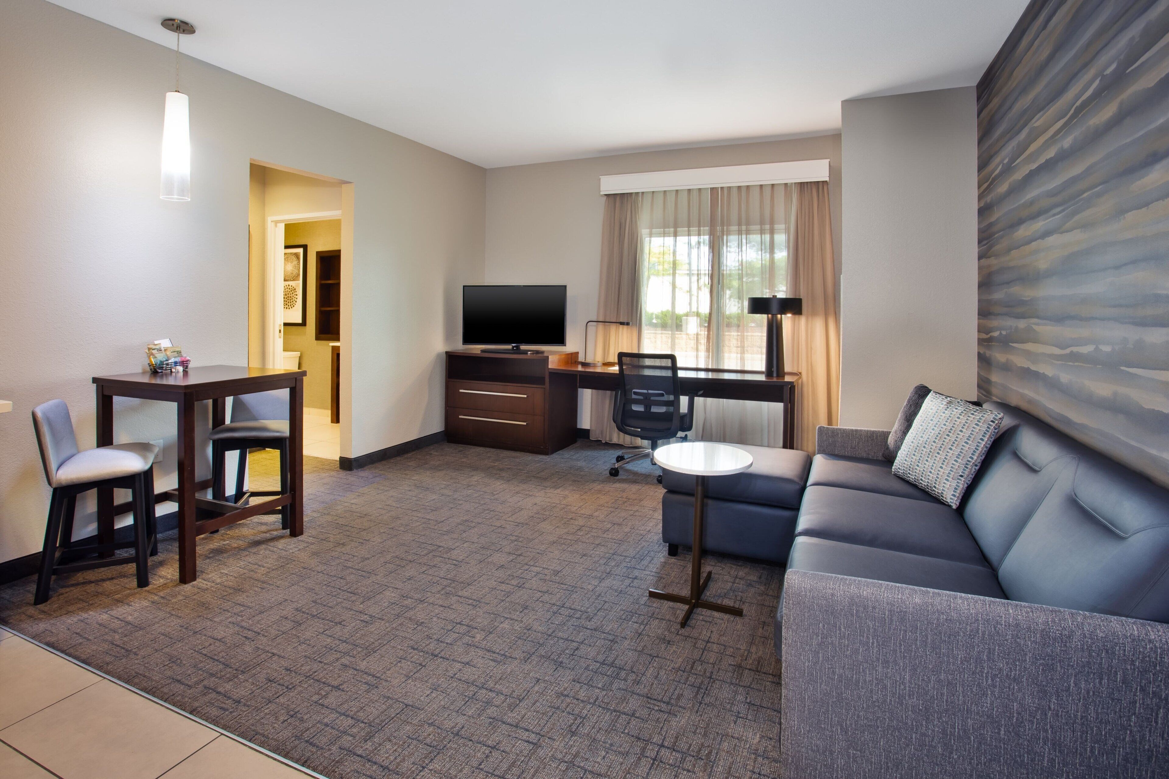 1 bedroom, premium bedding, pillow-top beds, desk