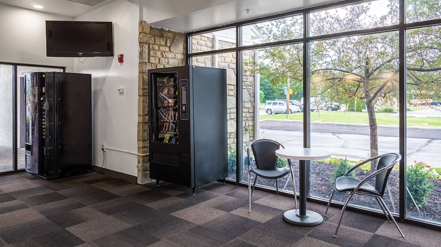 Motel 6 Columbus, OH - OSU