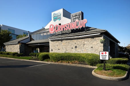 Exterior. Olentangy Motor Inn