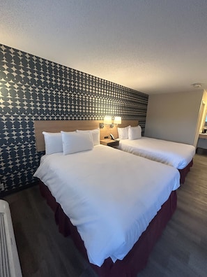 Zimmer, 2 Doppelbetten, barrierefrei
