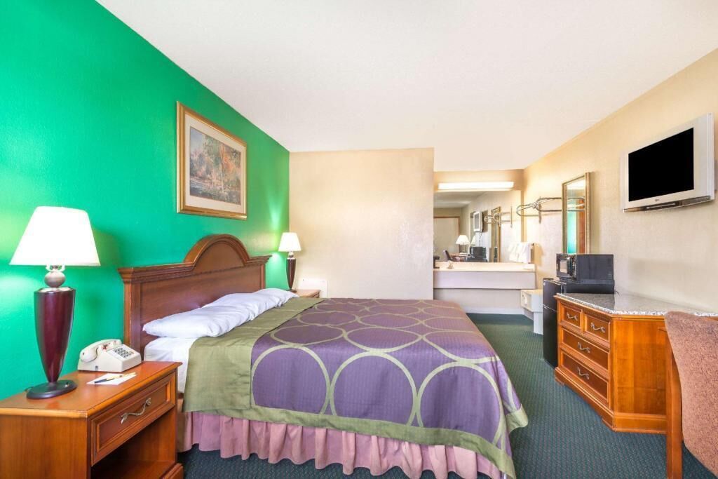 Desk, blackout curtains, iron/ironing board, free Internet