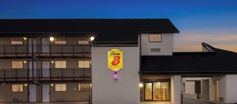 Super 8 by Wyndham Vandalia/Dayton International Airport