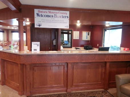 Reception. Americas Best Value Inn & Suites Monroe