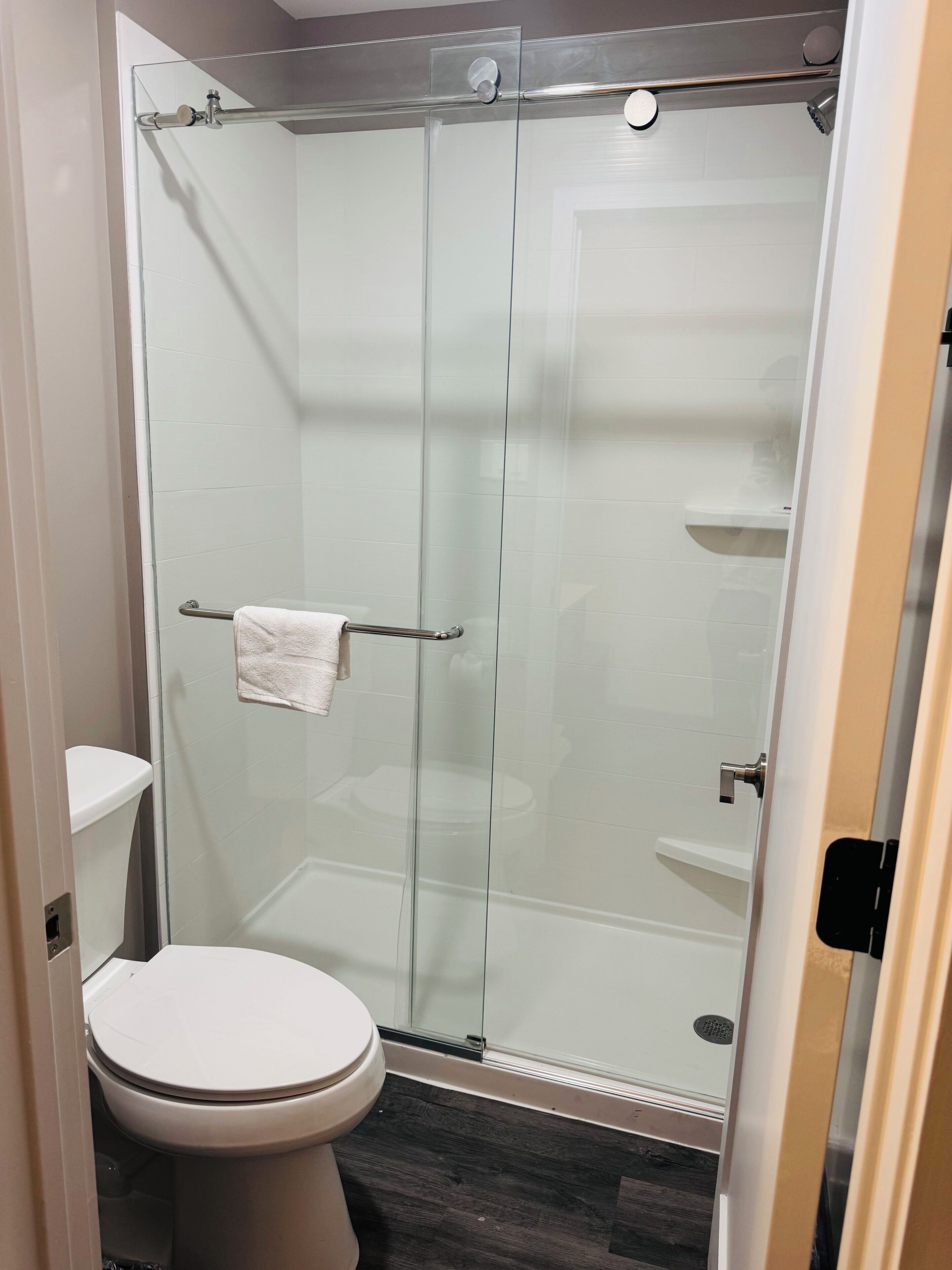 Standard Room, 2 Queen Beds, Non Smoking | Bathroom | Towels