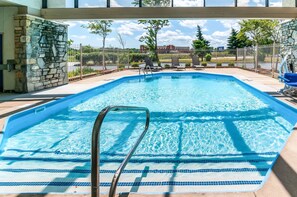Outdoor pool - Motel 6 Southgate, MI - Detroit (Southgate)
