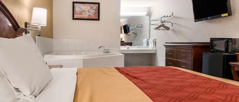 مكتب وستائر تعتيم وواي فاي مجانًا وملاءات أسرّة