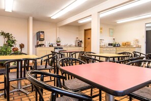 Petit déjeuner continental compris tous les jours