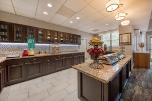 Free breakfast - Homewood Suites by Hilton Olmsted Village (near Pinehurst) (Pinehurst)